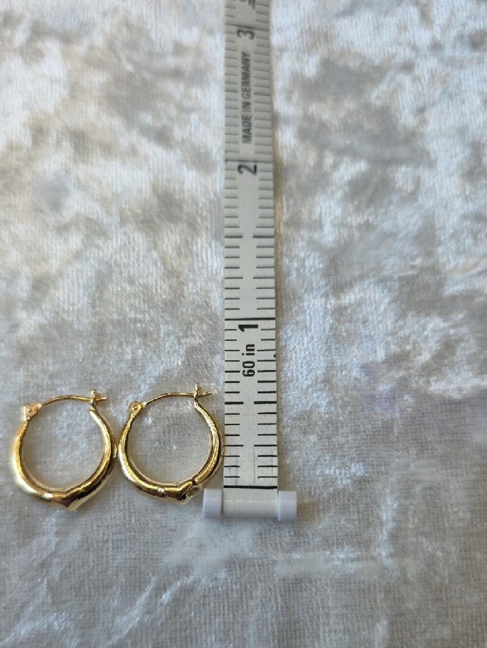 14kt Gold Hoop Heart Minimalist Accent Earrings - Picture 4 of 6
